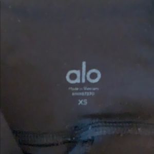 ALO Yoga Pants - Alo high waist elevate Legging ALO Yoga Pants - Alo high waist elevate Legging